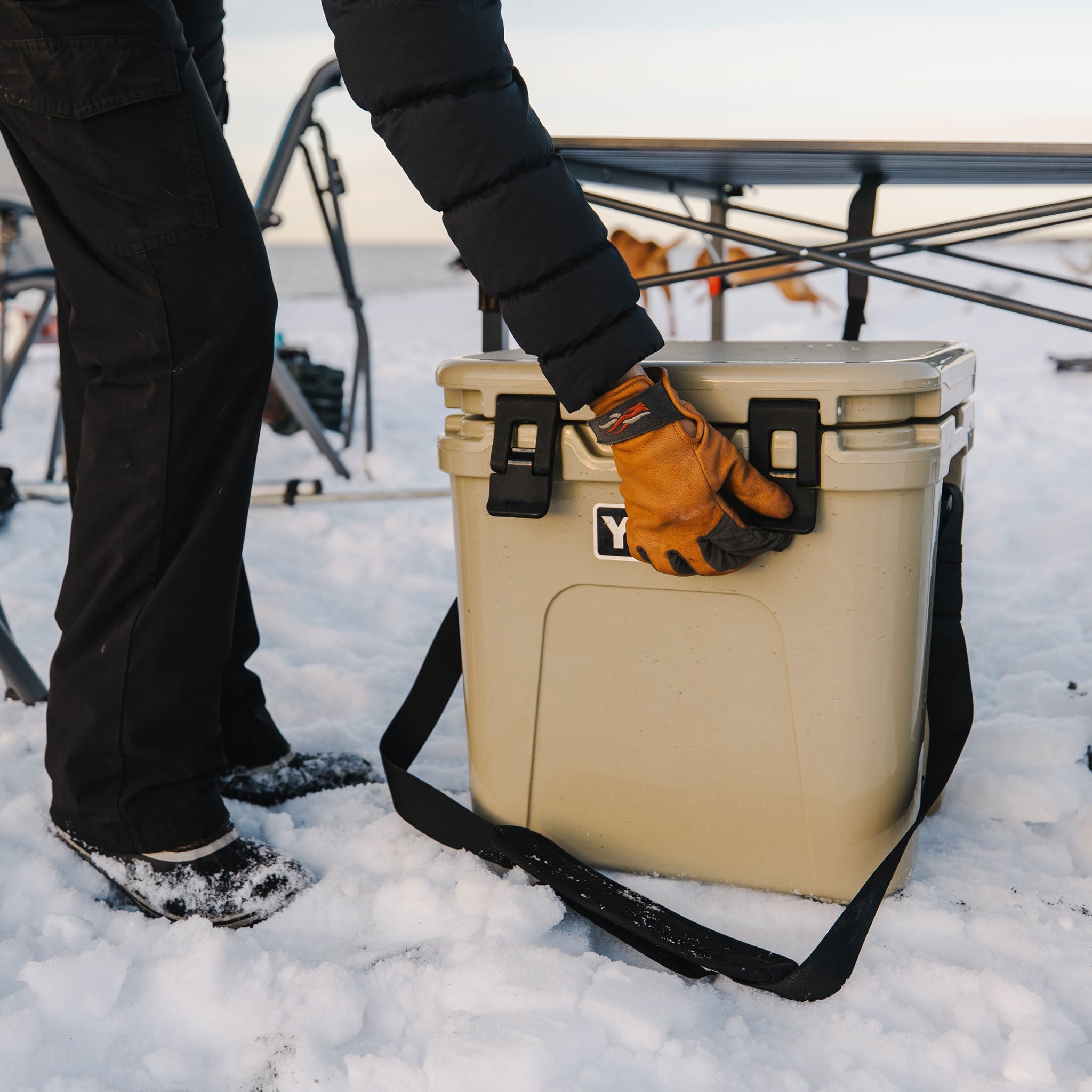 YETI Roadie 24 Cool Box QuickLatch and Wine Friendly Packing