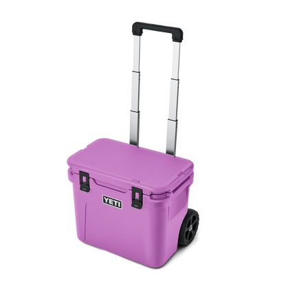 YETI Roadie® 32 Wheeled Cool Box Desert Bloom