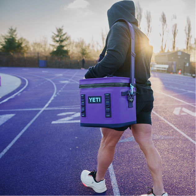 YETI® Cosmic Lilac – Keep Drinks Cold Under the Stars – YETI UK