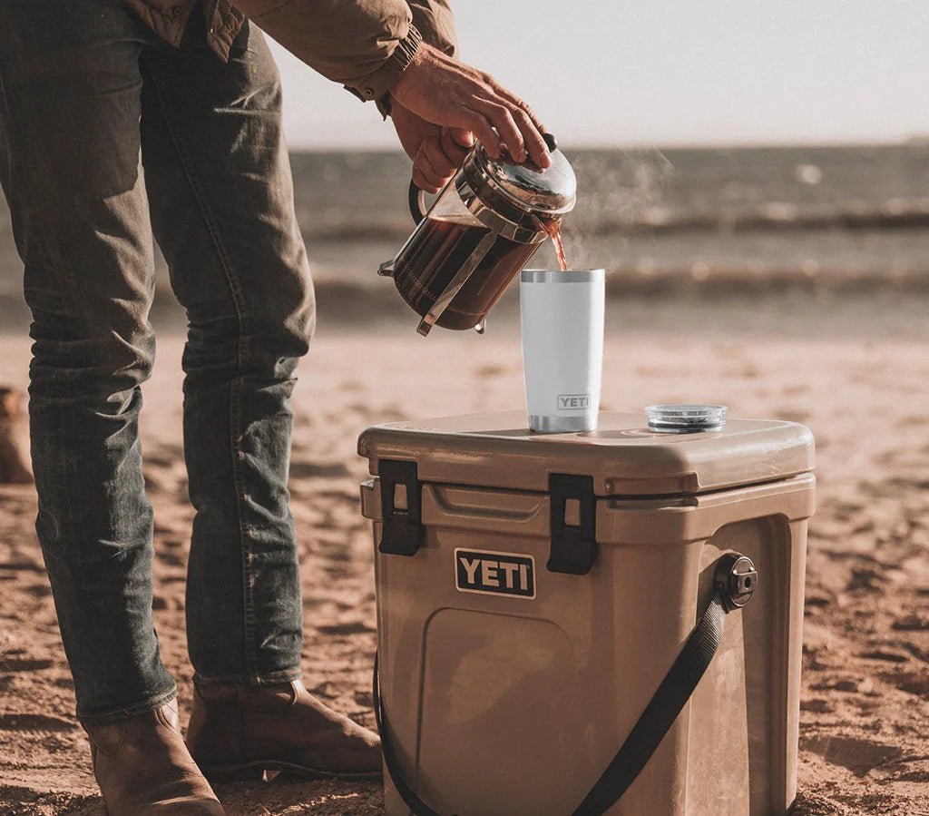 YETI Rambler 20oz Tumbler Double Wall Vacuum Insulation