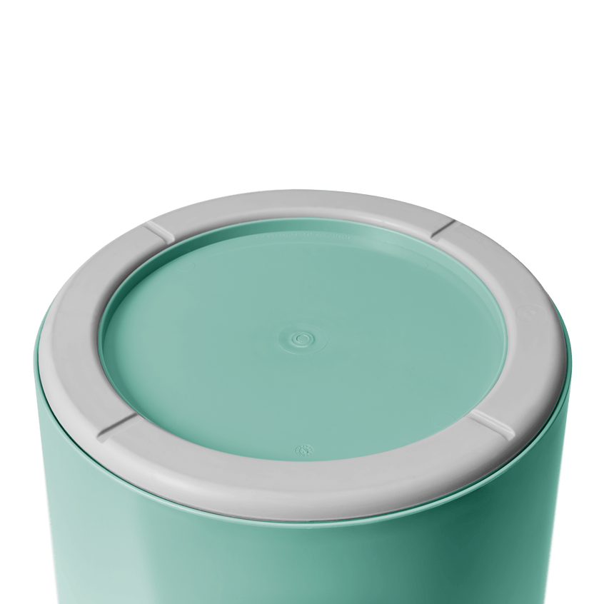 YETI LoadOut® 5-Gallon Bucket Seafoam