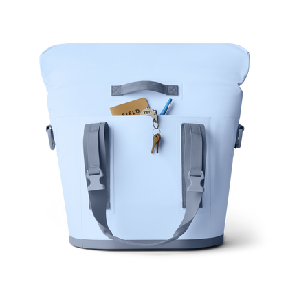 YETI Hopper® M15 Cool Bag Big Sky Blue