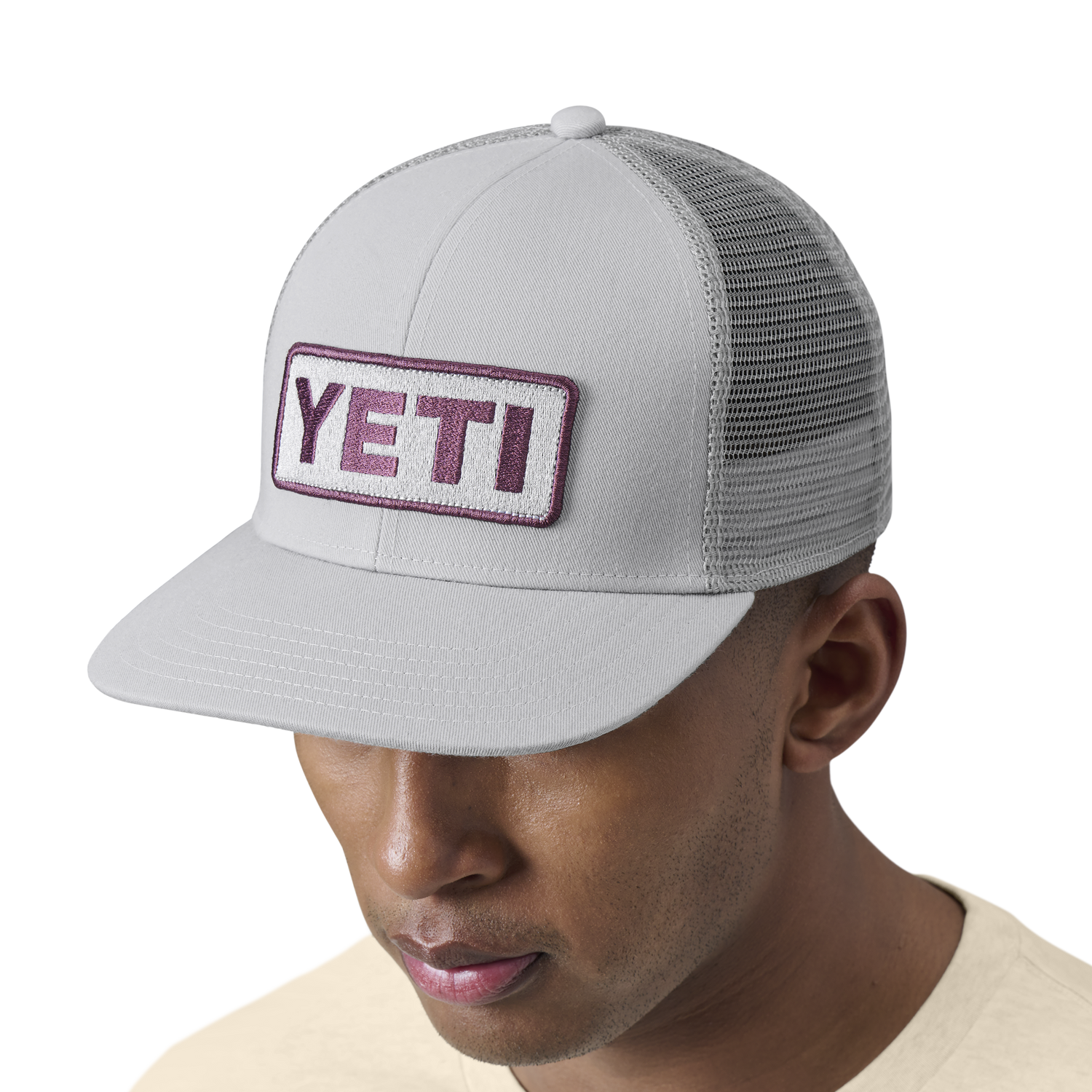 YETI Logo Badge F22 Trucker Grey